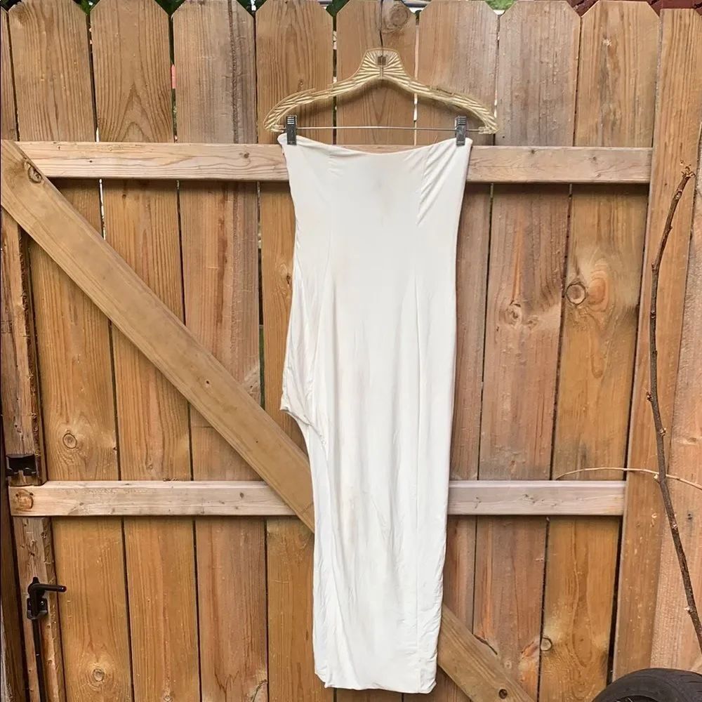 Forever 21 Cream Strapless Top